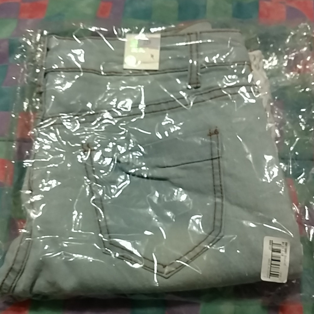 Bader Jeans - Picture 5 of 6